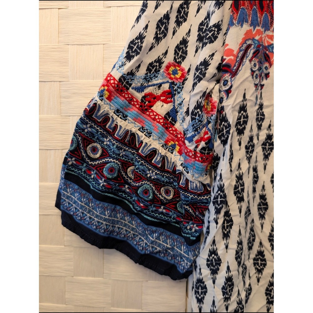 Caleasa Navy Blue Embroidered V-Neck Ikat Floral Boho Tunic Top Large - Picture 8 of 16